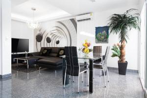 VILLA ELIZA Honeymoon Suites with private pool