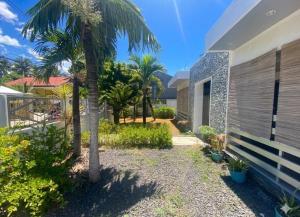 Villa with a poola 10-minute walk to the beach