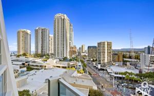 H Residences - QStay