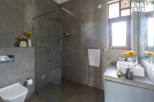 StayVistas Villa Springfield - Sangolda - 4BHK with Pet Friendly & Private Pool