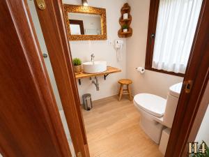 Hostal Rural Sant Climent - Habitacions i Apartaments