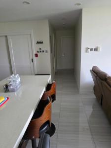 2bedroom with pool view in kingston