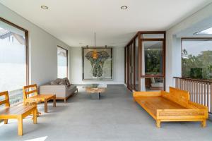 Asmaya Hill View Villa 7 Bedrooms With a Private Heated Swimming Pool and a Billiard Table