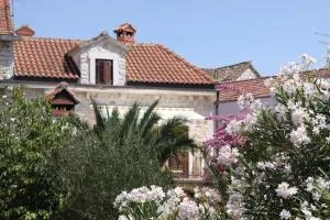 Villa Rustika - Sutivan