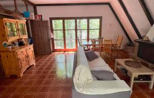 3 Bedroom Stunning Home In Trecastagni