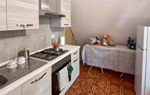 3 Bedroom Stunning Home In Trecastagni