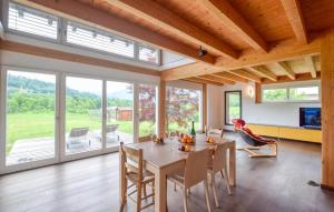 2 Bedroom Gorgeous Home In Feltre