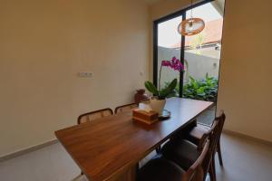 Rest U Guest House