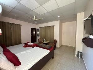 Sheetal Resort and Restaurant