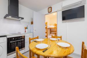 Appartement pour 4 personnes à 50m de la plage
