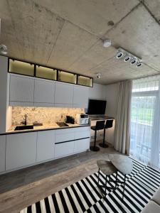 Infinutum Sea Studio