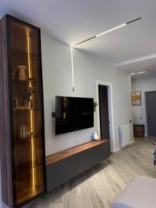 Apartment 305