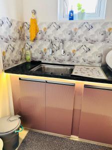 Ocean Escape - Modern & Cozy Flat Near Beach
