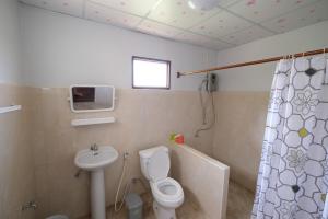 Paos Baan Suan Home Stay Red Lotus Lakeside 01