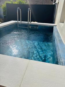 Chambre Sud Doré avec Piscine en saison et SPA en supplément