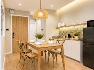 Vélin Khaosan - 4th Floor apartment with 2Bedrooms