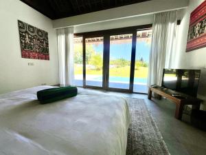 Peninsula Bay Resort