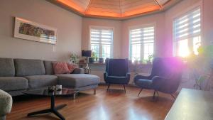 Seaside Family Home with Hot Tub near Reykjavík