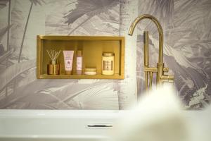 Jacuzzi Mirror Gdańsk Luxury Stay