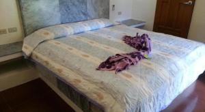 Dolphinbay Beachfront & Dive Resort
