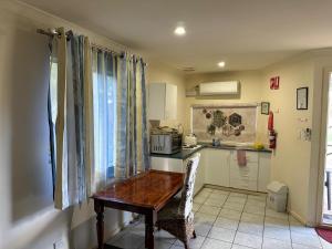 マウント・バーカー Mount Barker Valley Views Motel & Chalets, Western Australia 4つ星 ホテル ロビー