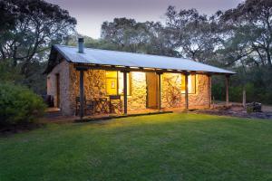 William Bay Cottages