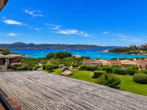 One-Bedroom Sea View Apartment with Sunset Terrace 2-3