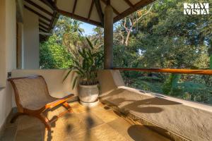 StayVista at Villa Rumjhum - Pool, BBQ & Bonfire