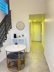 Chantilly Centre ville 15 Chateau et Gare 102