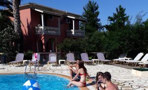 Studio Gouvia Kitchenette Pool 8