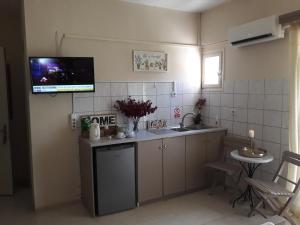 Studio Gouvia Kitchenette Pool 5