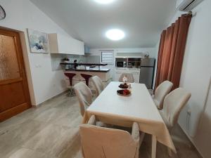 Apartment Maja - 3 Bedrooms