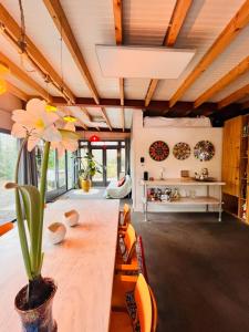 Stijlvol Atelier in het groen