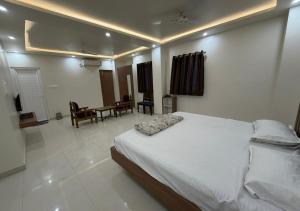 Aarunya Residency & Banquets