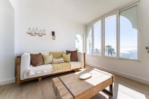 219 Frontline beach Luxurious