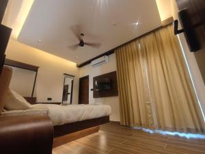 Hotel J VIN PALACE