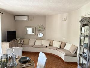 Villa bifamiliare con giardino