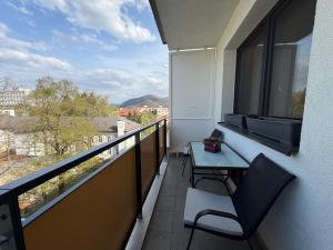 Simcity 12 I Square, garage parking, balcony, self check in just 5 min walk to the Old Town