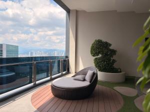 Eaton Residence by Nipa suites