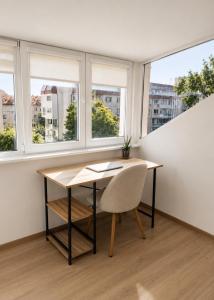 Spacious & Quiet 3BR Apartment, City Center & Sea Garden