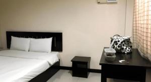 Mark Four Place Hotel