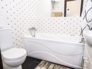 Luxury Studios on Nauki Avenue