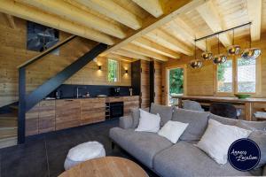 Cozy Chalet with Terrace Peaceful Nature Views