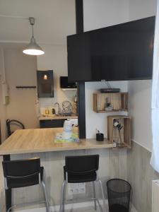 LEcrin caché - 3 min Gare - Paking privé gratuit