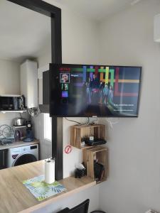 LEcrin caché - 3 min Gare - Paking privé gratuit