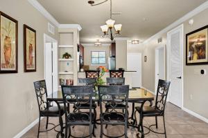 Disney Orlando Bella Piazza 3 Bed 3 Bath Condo, Pool & Hot Tub !