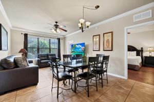 Disney Orlando Bella Piazza 3 Bed 3 Bath Condo, Pool & Hot Tub !
