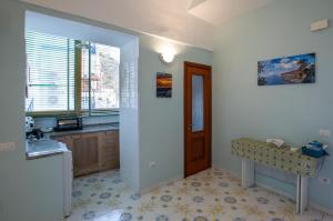 Casa Mariarosa - Seaside Apartment with Balcony
