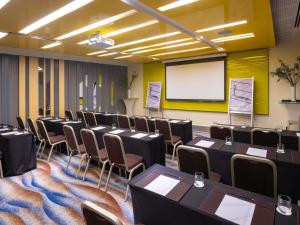 Novotel Manila Araneta City Hotel