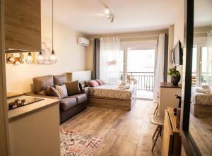 Bella Aura Acogedor Estudio con Terraza en el Centro